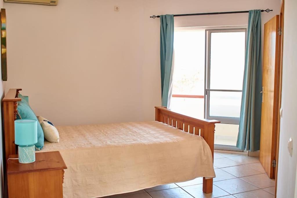 Apartamento T3 Encantador Com Piscina Wifi E Perto De Praia サンタ・マリア エクステリア 写真